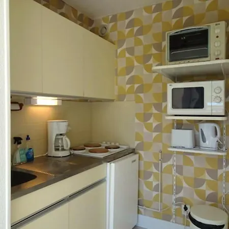 아파트 Renove Avec Piscine Et Tennis, A 500m De La Plage, Pour 4 Pers, A - Fr-1-776-106 *